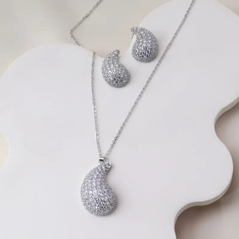 Damen-Schmuckset – Tropfenförmige Halskette und Ohrringe